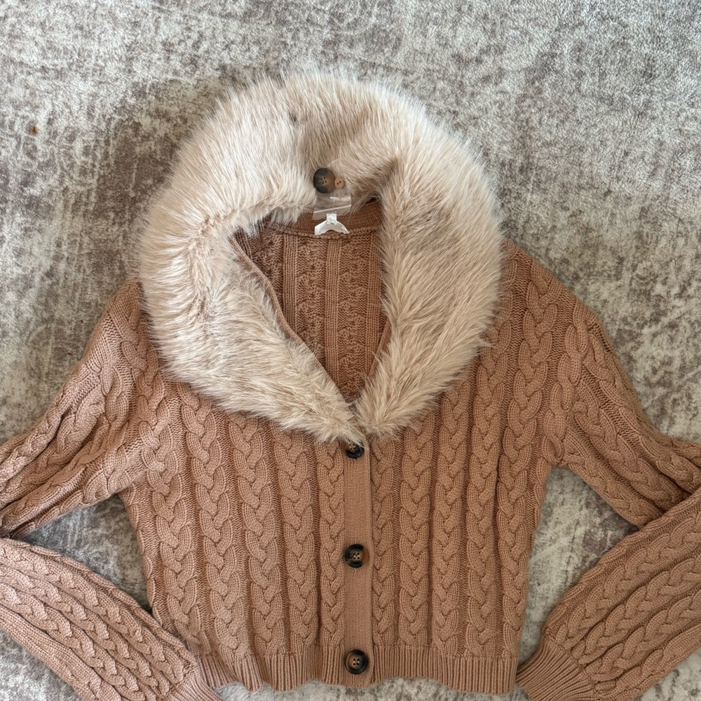 PacSun Brown Cable Knit Cardigan with Faux Fur Collar - Picture 2 of 3